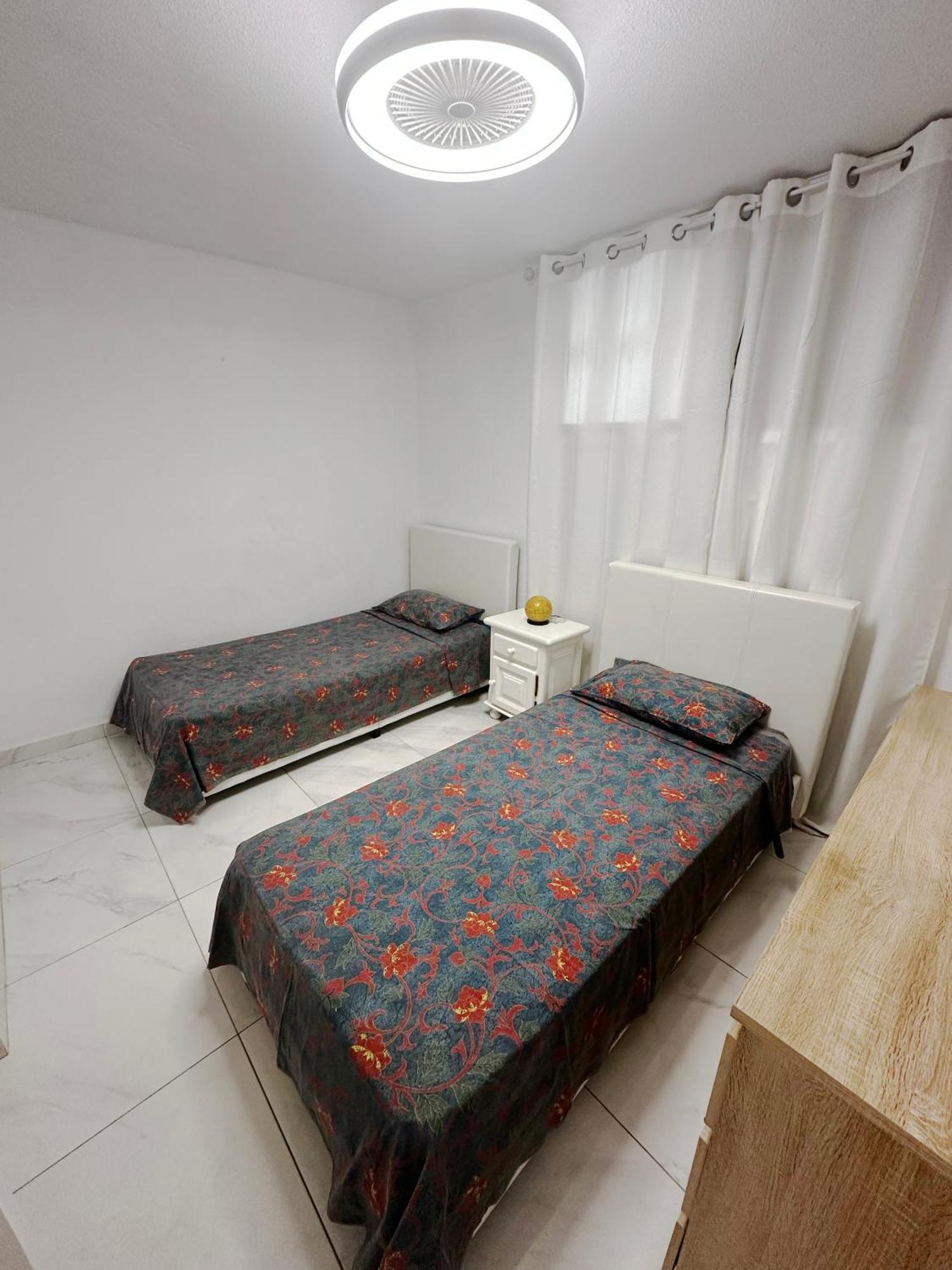 Classbnb - 3 Apartments 50M From The Las Americas Promenade Арона Экстерьер фото