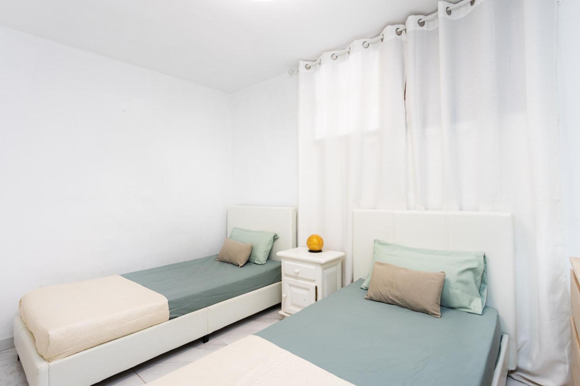 Classbnb - 3 Apartments 50M From The Las Americas Promenade Арона Экстерьер фото